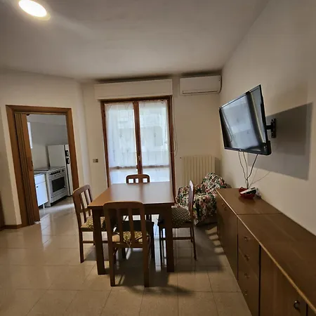 Elettra Apartament *